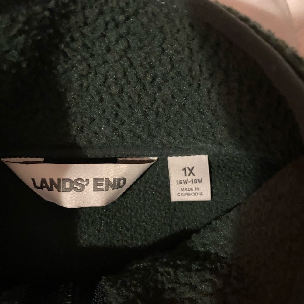 Lands' End Women’s Dark Green Zip-Up Fleece Sweater - Picture 2 of 3